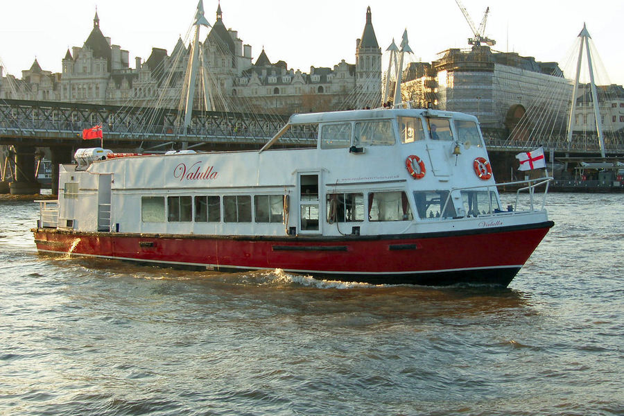 party on the thames riverboat disco cruise